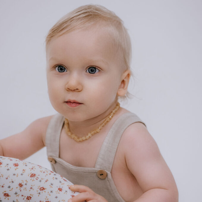 collar y pulsera de ámbar blanco para bebé