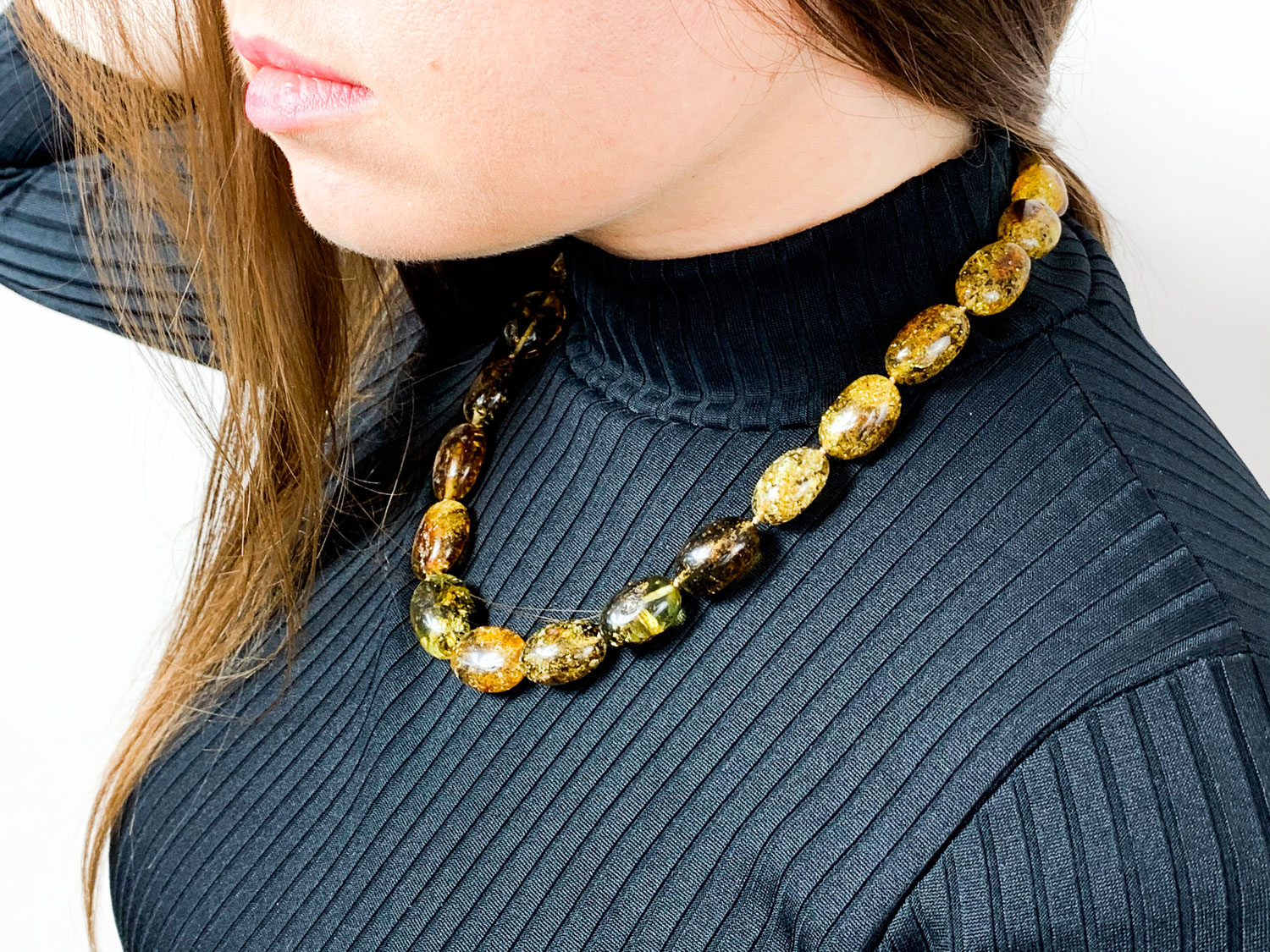 Amber crystal necklace discount