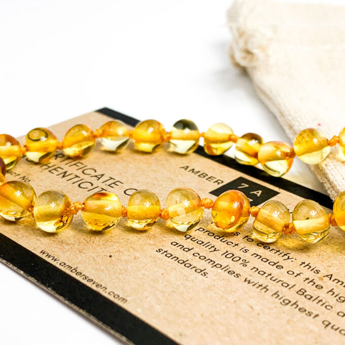 golden color amber choker necklace