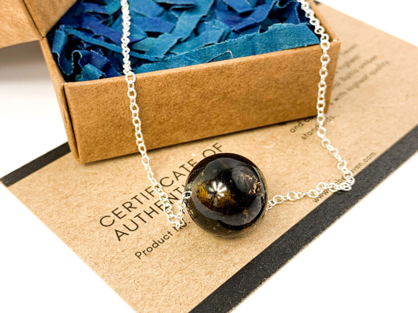 dark green amber pendant necklace