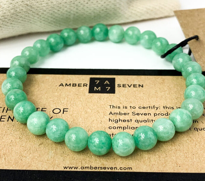 pulsera con cuentas de nefrita verde