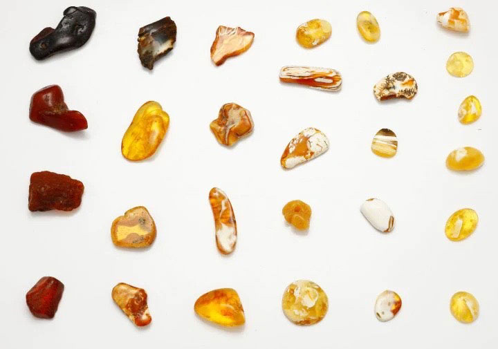 colours of amber